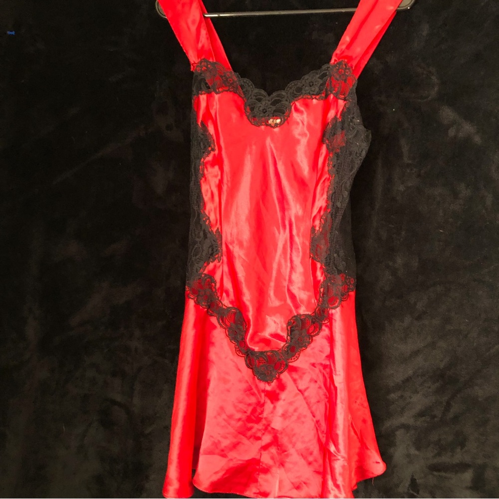 Vintage Victoria Secret Gold Tag Red and Black Lace Chemise Slip Dress Size L